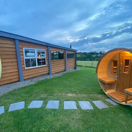Sleeps 12 Hot Tub Sauna Cinema Pets Welcome Enniskillen Extérieur photo