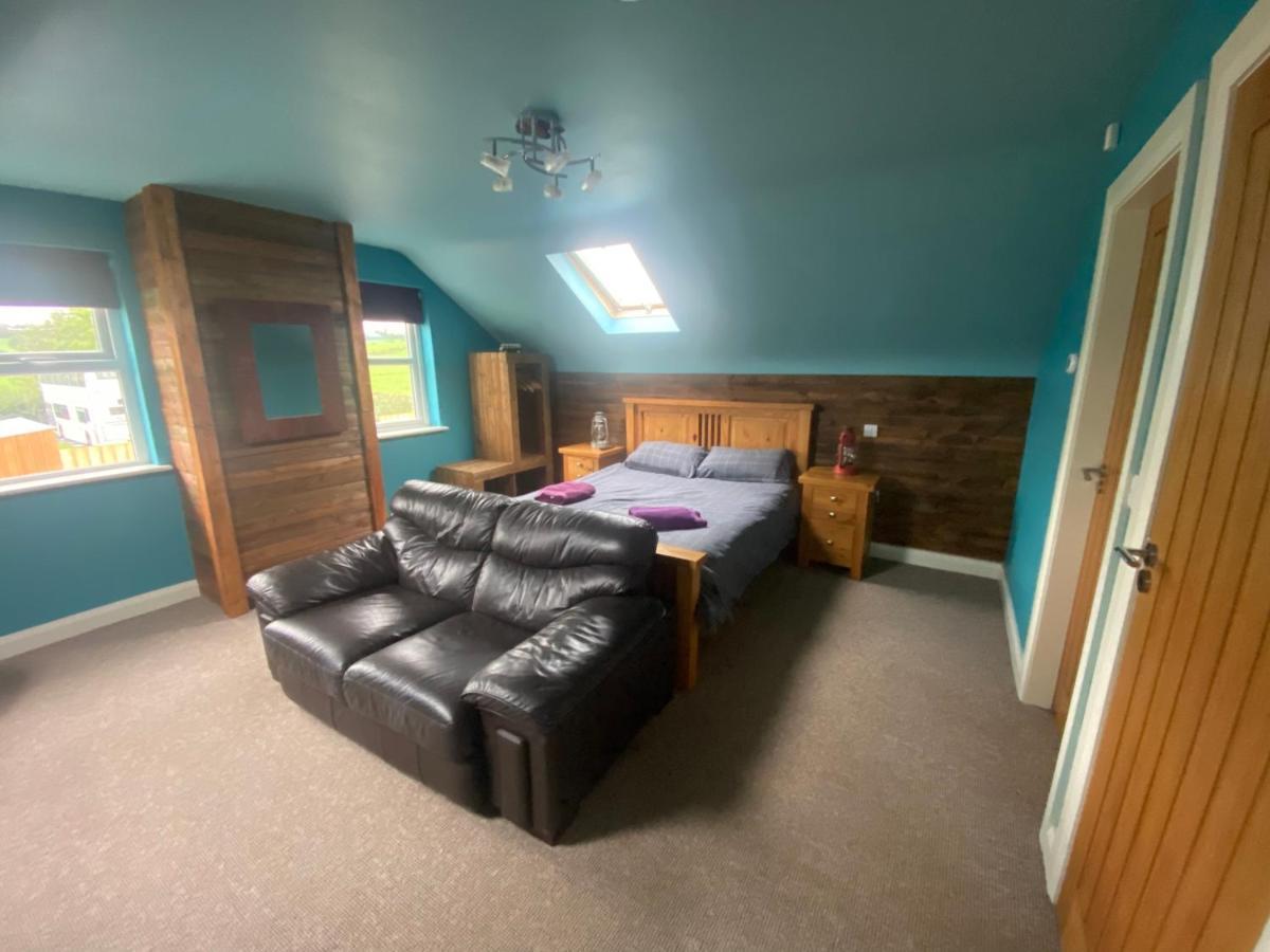 Sleeps 12 Hot Tub Sauna Cinema Pets Welcome Enniskillen Extérieur photo