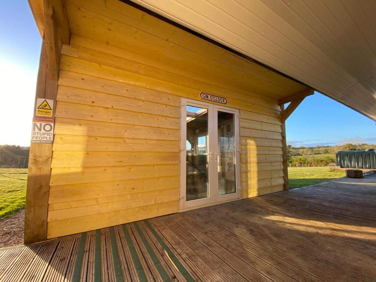 Sleeps 12 Hot Tub Sauna Cinema Pets Welcome Enniskillen Extérieur photo