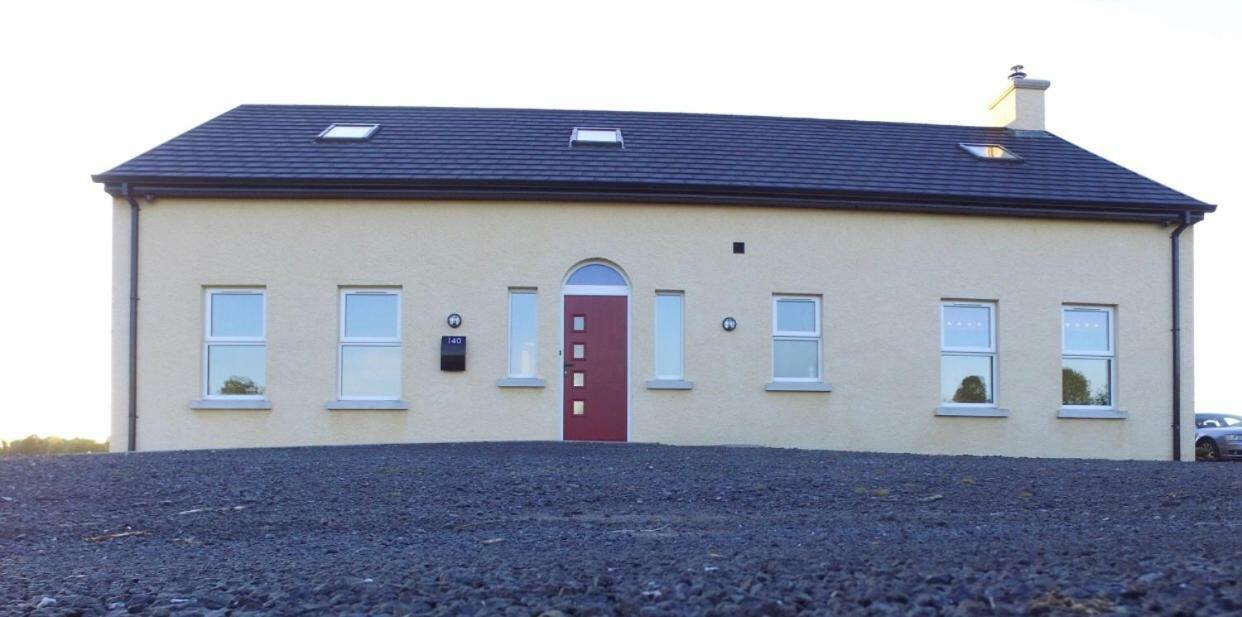 Sleeps 12 Hot Tub Sauna Cinema Pets Welcome Enniskillen Extérieur photo